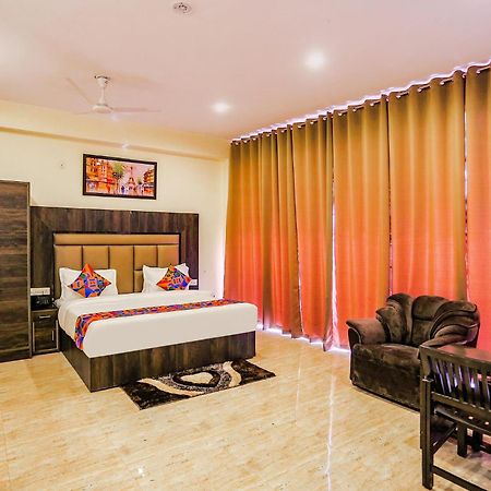 Fabhotel The Kiara Near Igi Delhi Airport Neu-Delhi Exterior foto