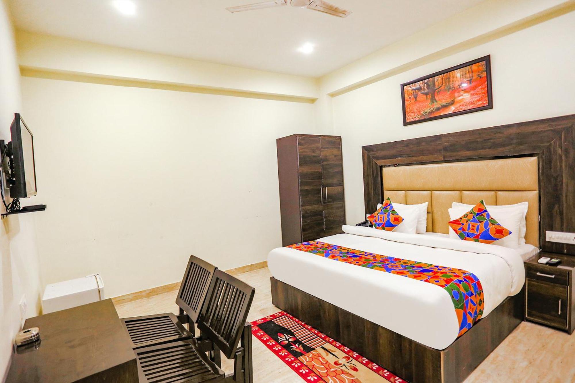 Fabhotel The Kiara Near Igi Delhi Airport Neu-Delhi Exterior foto