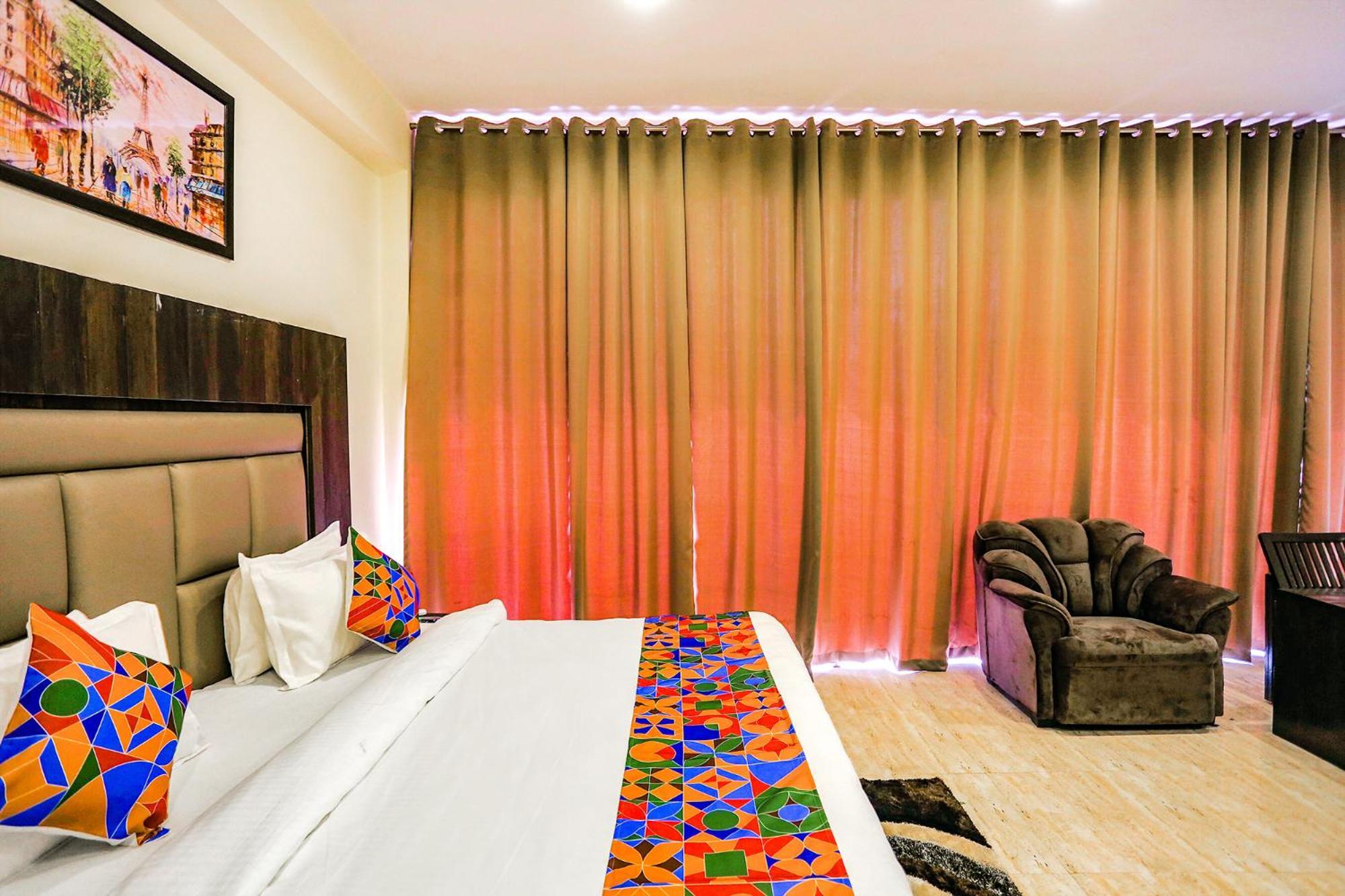 Fabhotel The Kiara Near Igi Delhi Airport Neu-Delhi Exterior foto